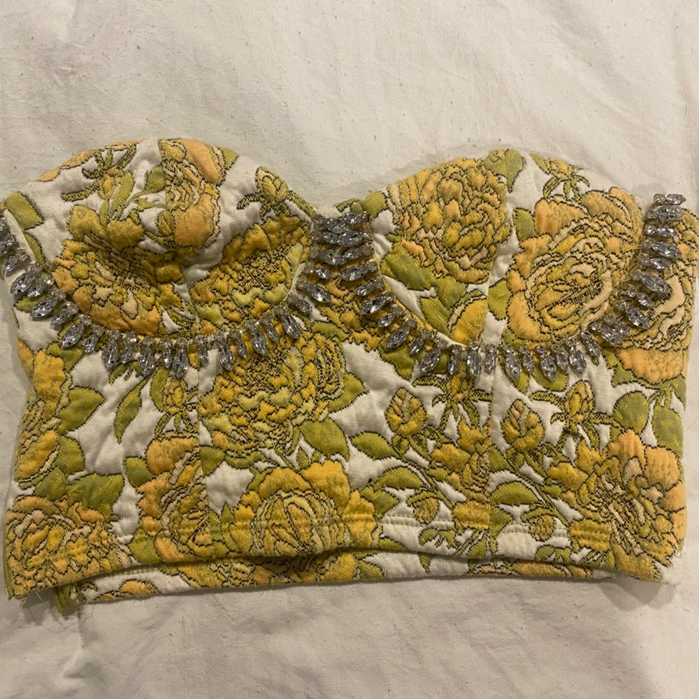 Flower jeweled zara crop top